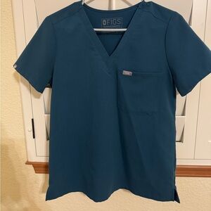 Figs Caribbean  Blue Catarina Scrub Top